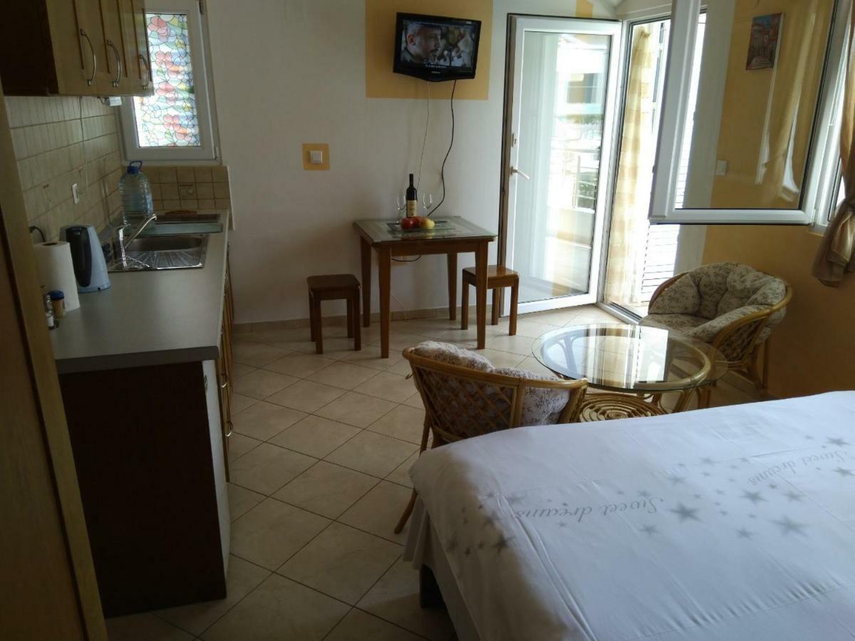 Apartments Lanterna Тиват Екстер'єр фото