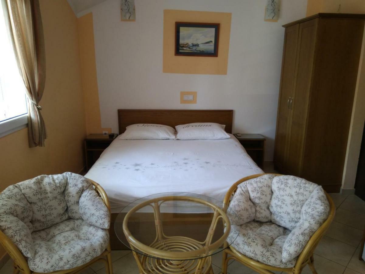 Apartments Lanterna Тиват Екстер'єр фото