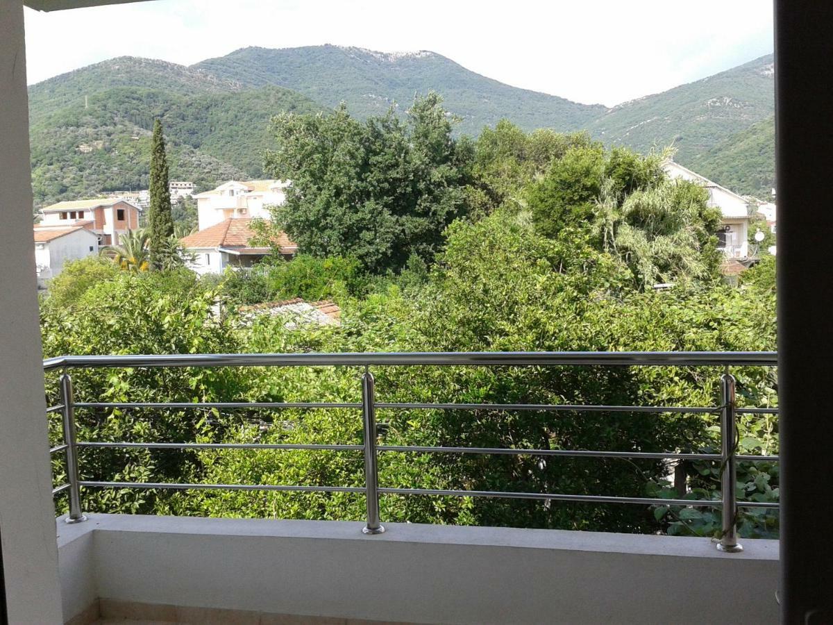 Apartments Lanterna Тиват Екстер'єр фото